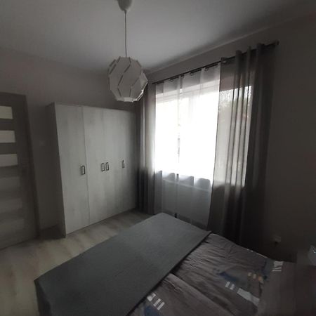 Lewa Lodz Apartment Luaran gambar